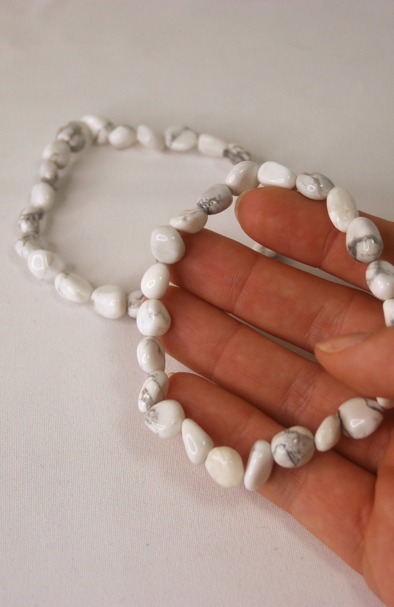 White Howlite 6-8mm Chunky Chip Bracelet for wrists up to 20cm